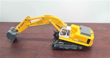 Siku Die Cast Liebherr Litronic Excavator/Digger + - 18cm Collection Montana Park