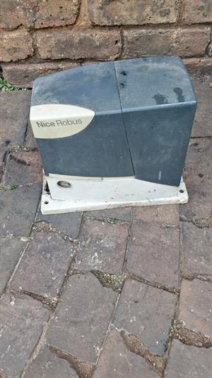 Hansa nice gate motor