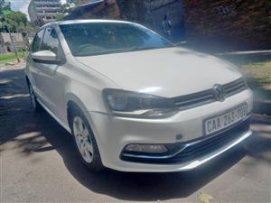 2011 VW Polo 6  Hatchback 1.6 Petrol  Manuel White  