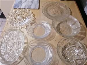 Crockery x 13 pieces