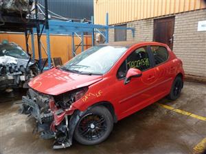 We are stripping Peugeot 207 2013