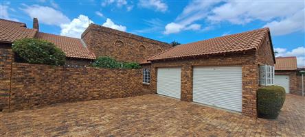 Townhouse For Sale in Brackendowns