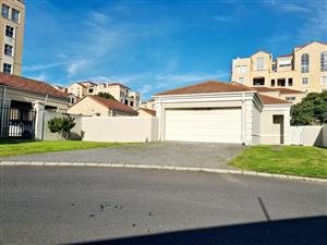 House Rental Monthly in Century City