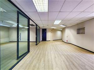 310m² Office to Let in Fourways Golf Park