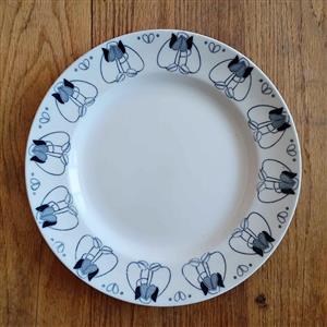 Vintage Losol Ware "Tulip" Plate - Keeling & Co.