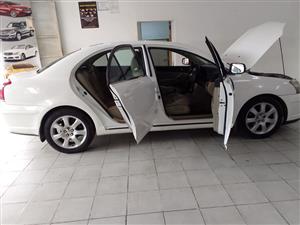 2008 TOYOTA  AVENSIS 2.0DVANCED AUTOMATIC LEATHER SEAT WHITE COLOR 