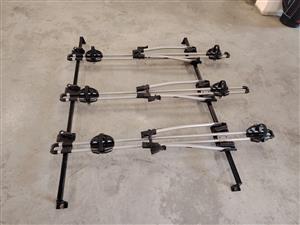 Thule Freeride 532, 3 bike bakkie mountable racks for sale. 