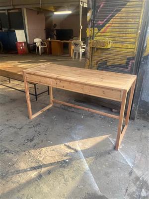 Oregon Desks
