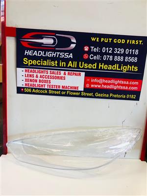 Ford Focus left side headlight replacement lens (2016)
