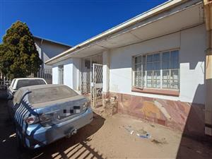 House For Sale in Kenilworth