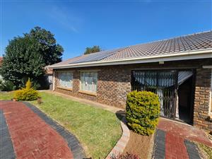 BEAUTIFUL FAMILY HOME FOR SALE IN UNITASPARK!