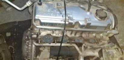 MITSUBISHI 2.4 16 VALVE SOHC MOTOR AND GEARBOX COMPLETE