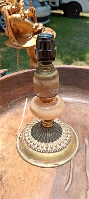 Hollywood Regency, onyx lamp