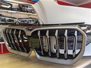 (U11)2026 BMW X1 sDRIVE18d MSPORT MAIN GRILL 