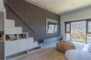 Stunning Duplex 1 bed apartment in Harbour Arch