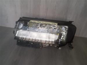 TOYOTA LAND CRUISER LC300 HEADLIGHT LHS 2022 TO 2025 MODEL 