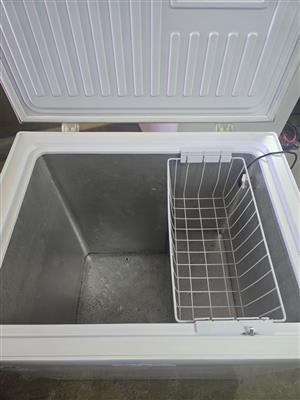 KIC 210 L chest freezer