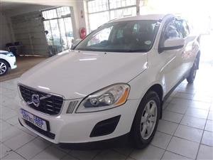 2011 Volvo XC60 20T White Color  Automatic, Petrol 111959km 
