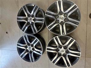 17 inch Toyota gd6 rims