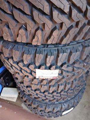 YOKAHAMA MUDS 18 INCH...33"