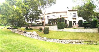 House For Sale in Blue Valley Golf Estate