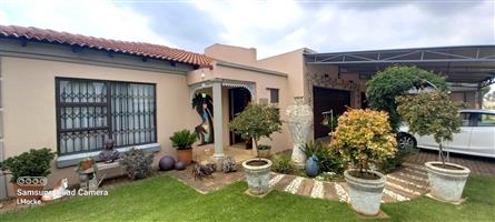 Ultra modern townhouse with luxury finishes inside and outside.  Double garage