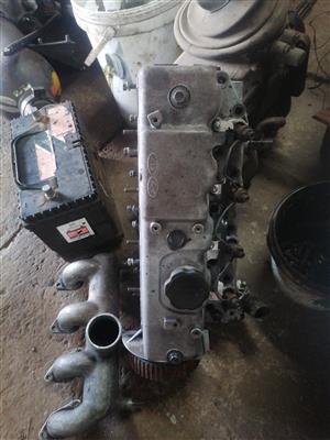 Hyundai H 100 complete cylinder head for sale