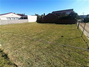 Vacant stand for sale at Seavale