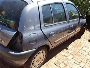 Renault Clio 1 stripping for spares