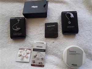 Oticon hearing aids set