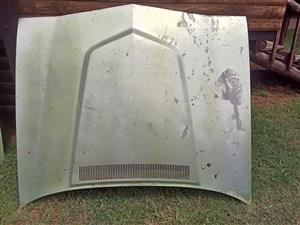 Chevrolet 2.5 bonnet
