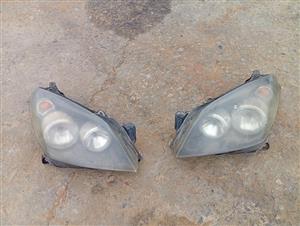 Opel astra h left and right headlight