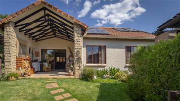 Pet-Friendly, Solar-Powered Haven in The Coves Estate