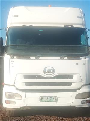 2013 UD GW 26-490 Quon Horse truck