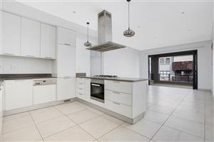 2 Bed 2 Bath apartment to rent in Steyn City.