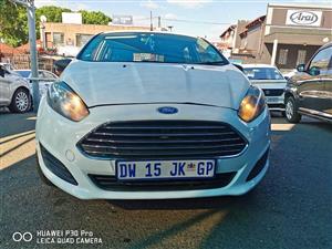 2015 Ford Fiesta 1,0 engine capacity automatic