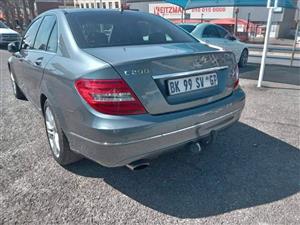 Mercedes Benz C200