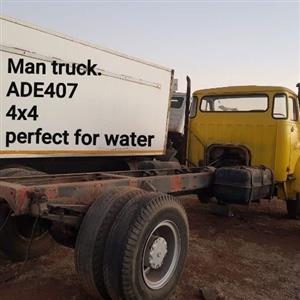 MAN 4x4 truck