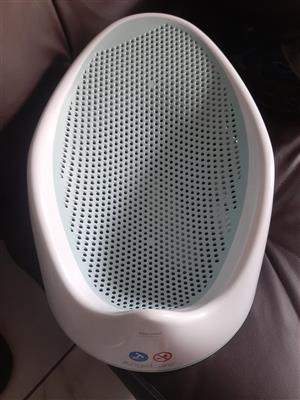 Baby electric bottle steriliser machine and bath seat