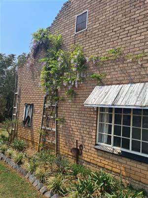 Don't miss out on this incredible opportunity to own your own slice of SMALL HOLDING (PLOT).