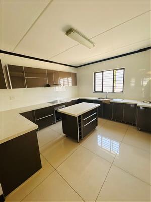 Stylish 3 bedroom in the Famous Carlswald Manor