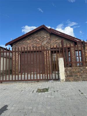 House Rental Monthly in Ivory Park