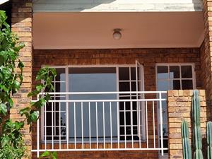 Apartment For Sale in Highveld