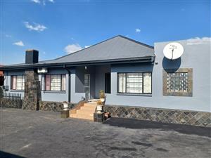 Newly renovated 4 bedroom home for sale in Lennoxton