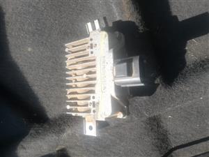 Volvo S60 T3 2012 fuel control module