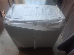 Bar fridge 44L Lockable/ mora / hisense