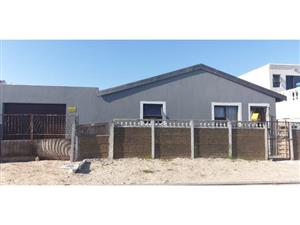 3 Bedroom house for sale in Khwezi park Khayelitsha