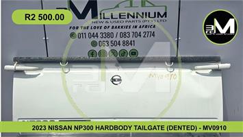 2023 NISSAN NP300 HARDBODY TAILGATE (DENTED) - MV0910
