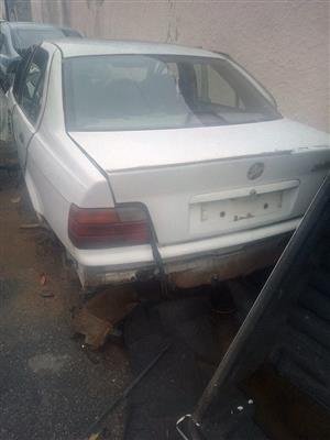 BMW 328 E36 STRIPPING FOR SPARES 