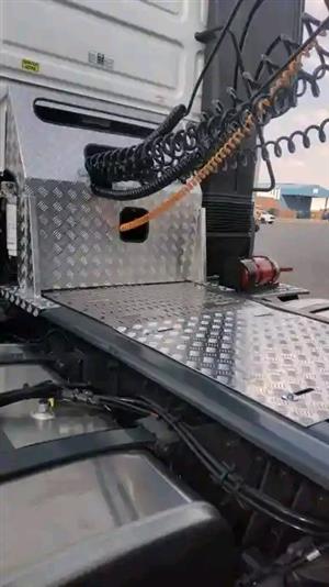Trucks heat shield's